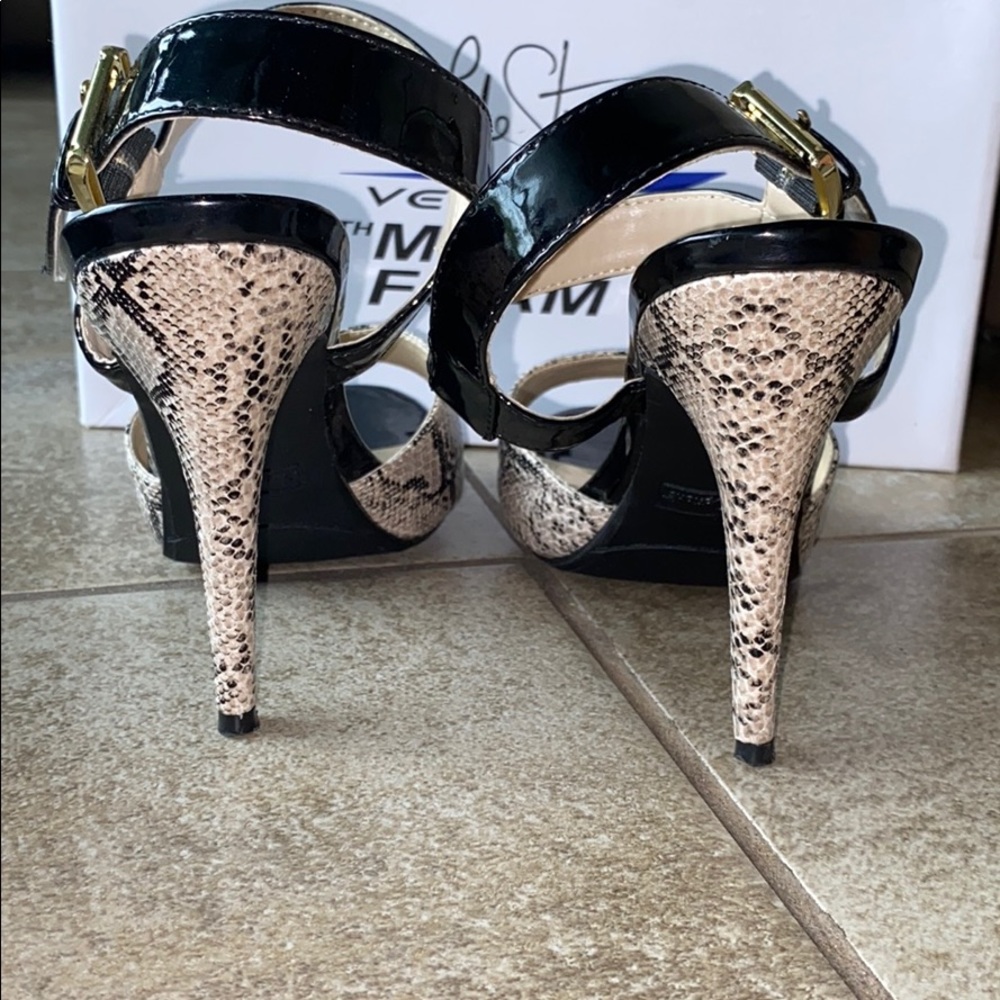 Heels - Picture 4 of 6
